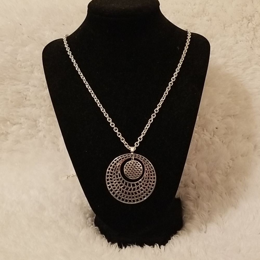 J Lo Silvertone Pendant Necklace